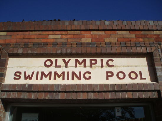 In diesem olympischen Becken wurden die meisten Weltrekorde aufgestellt - angeblich wegen des Salzwassers