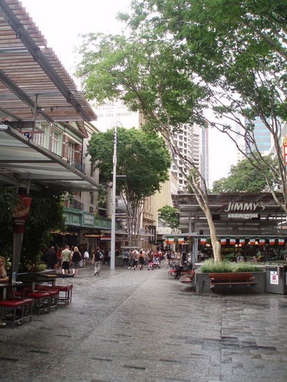 Die Fußgängerzone bei Regen