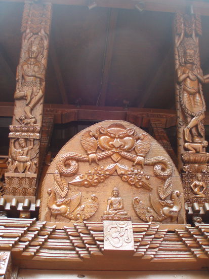 Dieser nepalesische Tempel ist ein Überbleibsel der Expo 1988