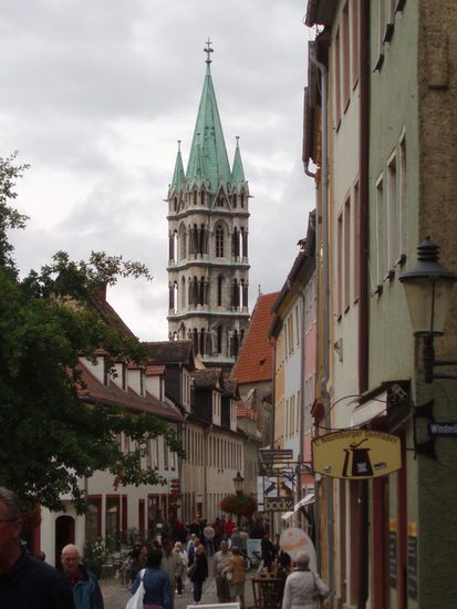Vom Steinweg aus sieht man schon den Dom