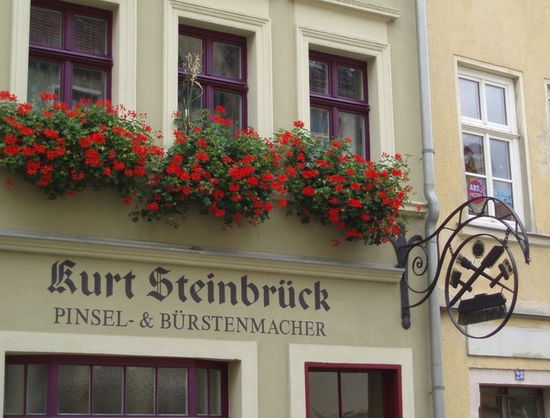 Wir gingen den Steinweg entlang