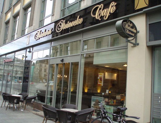 Die Gegend um den Marktplatz hatten wir nun vollständig erkundet - erstmal Pause in einem kleinen Café