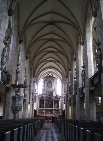 Drinnen gefiel mir der Dom überraschend gut...
