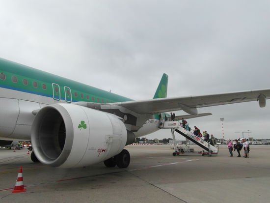 Boarding der quietschgrünen Aer Lingus-Maschine