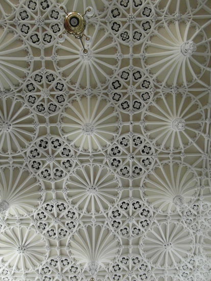 Die kunstvolle Decke