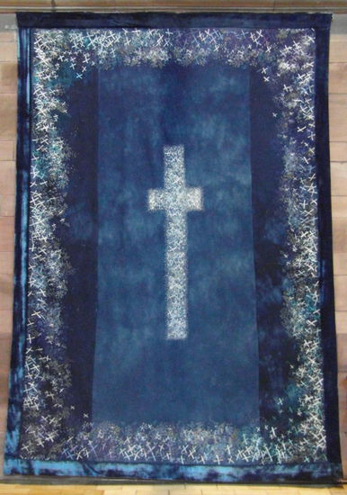 Ein Sargtuch für die Verunglückten der Titanic, fertig gestellt 2012. Es wurde aus Merinowolle und irischem Leinen von Hand gemacht.