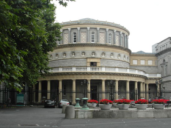 Blick auf das Museum