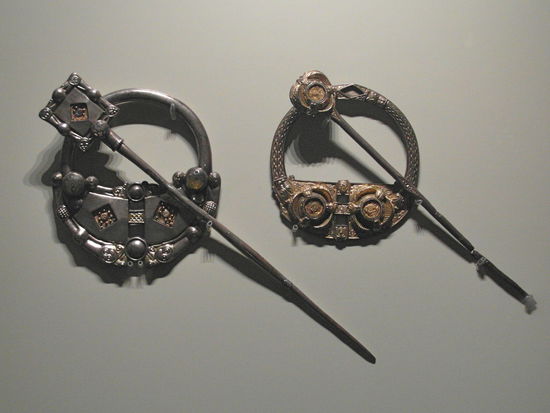 Fibeln aus dem 9. Jahrhundert