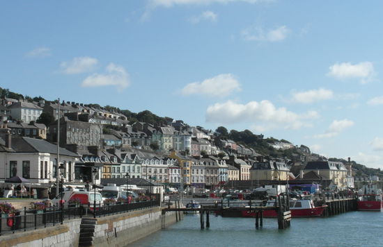 Cóbh im Sonnenschein