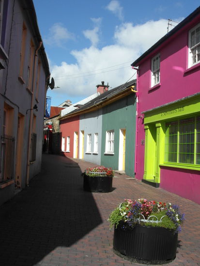 Die bunten Häuschen von Kinsale doch noch im Sonnenschein!