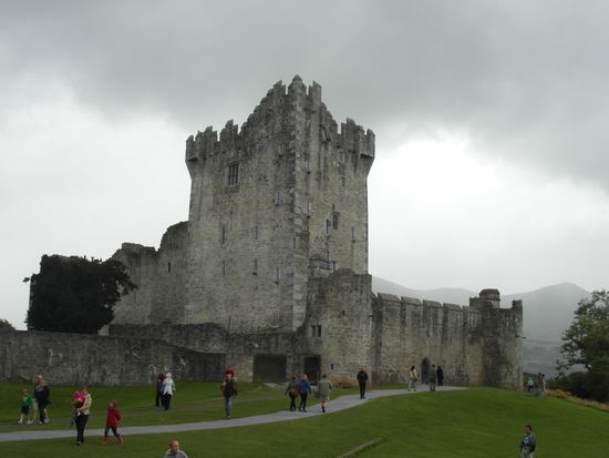 Ross Castle aus dem 15. Jahrhundert - eine beeindruckende Festung