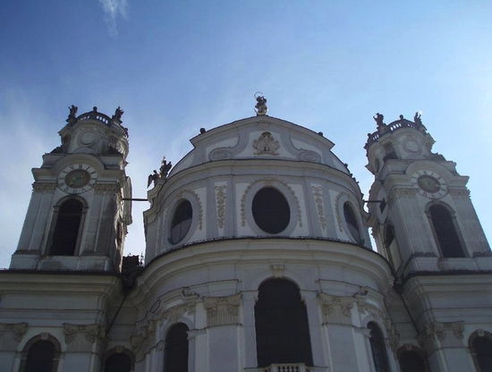Die Kollegienkirche