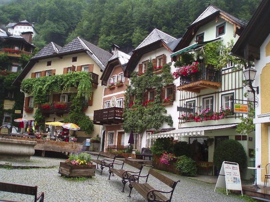 Hallstatts kleiner pittoresker Marktpkatz