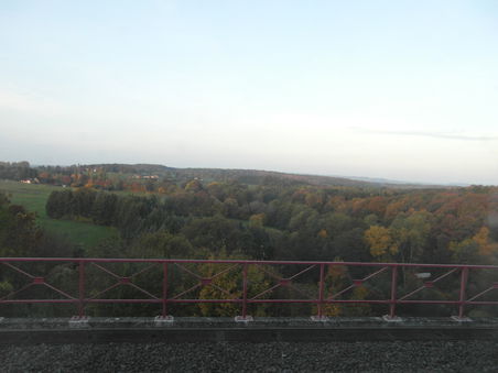 Auf einer Brücke in den Ardennen... Fast zwei Stunden lang durfte ich diesen Ausblick bewundern!