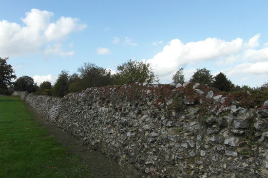 Die römische Mauer war ursprünglich sechs Meter hoch.