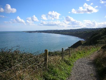 Greystones liegt am Ende der Bucht