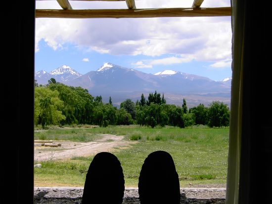 Schoene Aussicht, liegend auf dem Bett 