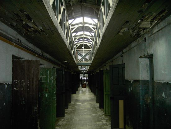 Nicht weniger duester.... ich hoffe ihr seid alle artig gewesen 