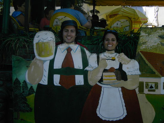 "Im Himmel gibt's kein Bier, drum trinken wir es hier"! War der Slogan dieser Boazn 