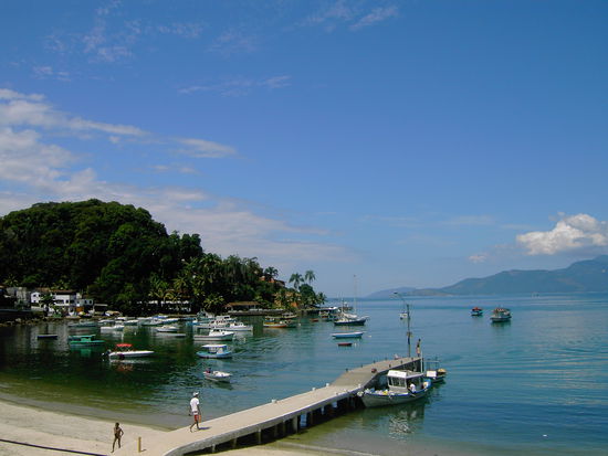 Praia do Bonfim vom Balkon in Angra dos Reis!