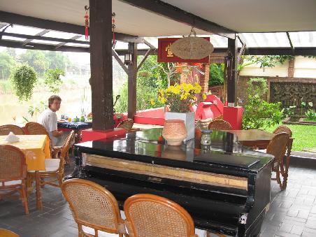 Riverside Guesthouse