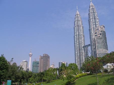 Petronas Towers - wir waren auf der Verbindungsbruecke
