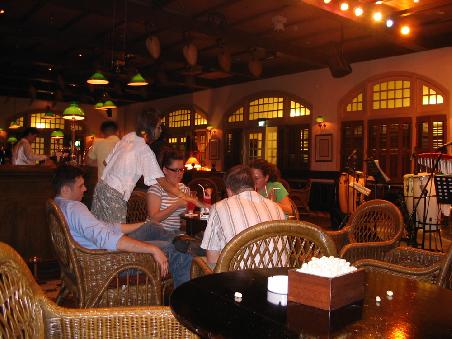 Long Bar im Raffles Hotel