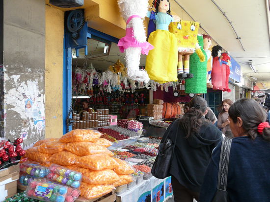 Läden von und für einheimische... und vieles mehr.