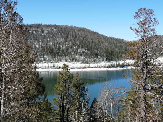 Ja, das da am Navajo Lake ist Schnee