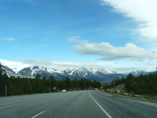 Da oben liegt der Grund für unseren Umweg!