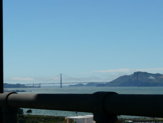 Blick von der Bay Bridge auf die Golden Gate Bridge