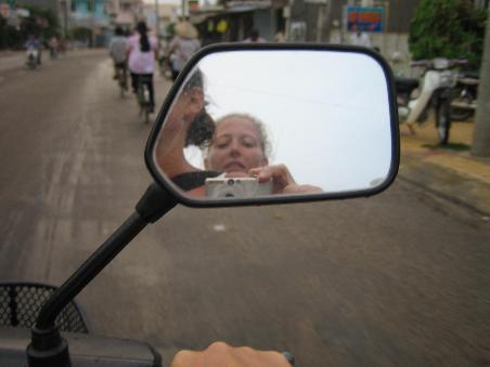 Katha und Ina aufm Motobike.