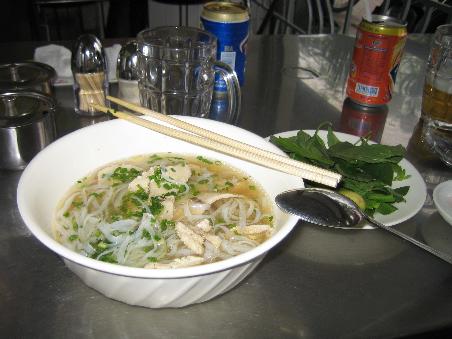 Pho 2000 - diese Suppe hat auch schon Bill Clinton geloeffelt.