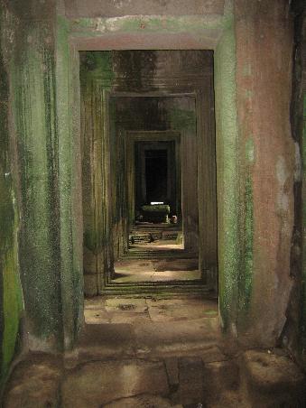 Innerhalb des Tempels