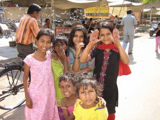 City Palace in Jaipur, sechs kleine Schoenheiten gruessen euch..