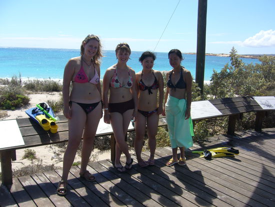 Turquoise Bay (ich,Hannah, Saya und ich habe ihren Namen vergessen)