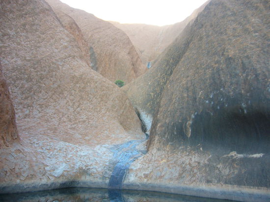 Es ist nicht alles trocken und rot- das never ending Wasserloch