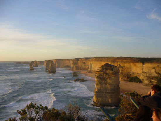 Die 12 Brocken, mit dem Gefallenen in der Bildmitte