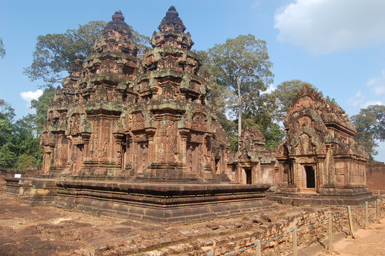 bantey srei, klein aber fein