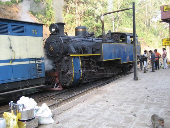 nach ca. 17km (Station Conor) wurde die Lok gegen einen Dampfkessel ausgetauscht
