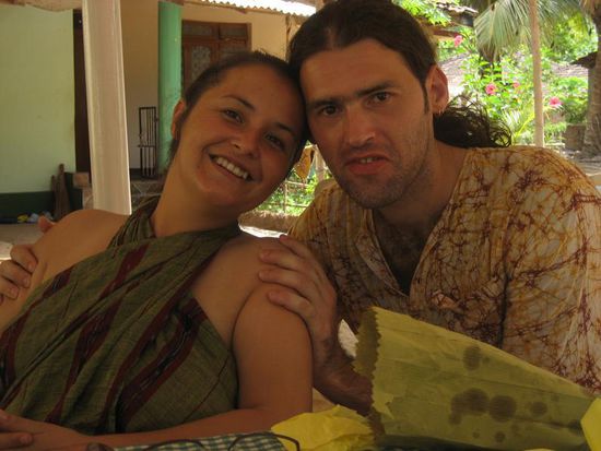 Sandra und Fernando 
Kommisar Rex, der huendische Wursschtsemmelpolizist, ist das erste was den beiden zu Oesterreich einfaellt 