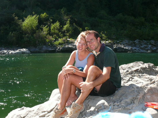Picknick auf der Fahrt nach Greymouth an einem kleinen Bach