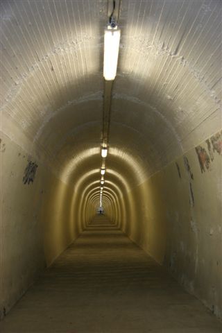 Tunnel zum Historic Elevator