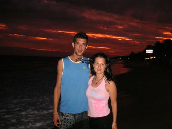 David und ich am Mui Ne Beach vor dem Taifun "Durian"