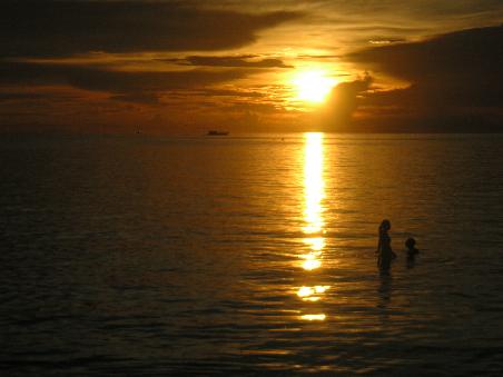 Sonnenuntergang am Sairee Beach auf Koh Tao