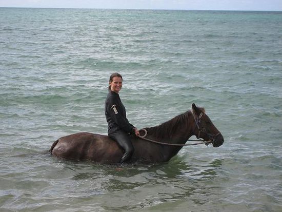 reiten im Meer - der Stingersuite musste leider sein