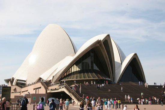 Sydney Opera House von vorne