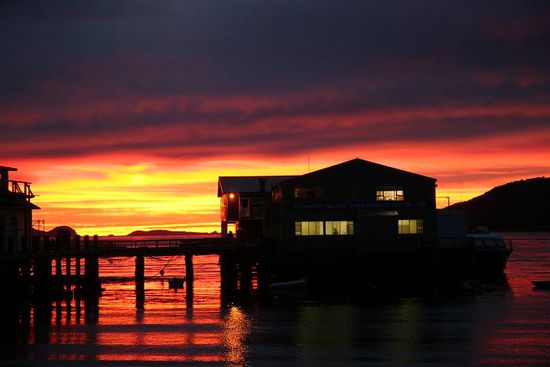 Sonnenaufgang am Kai