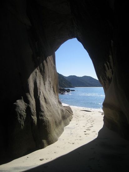 Tonga arches