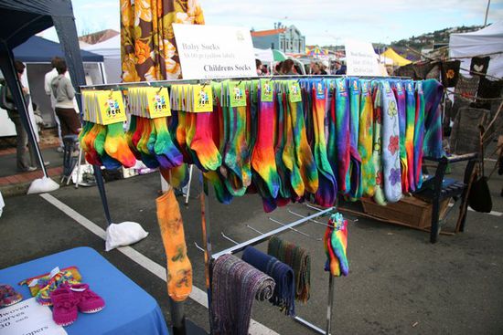 Kiwi-Socken am Wochenendmarkt